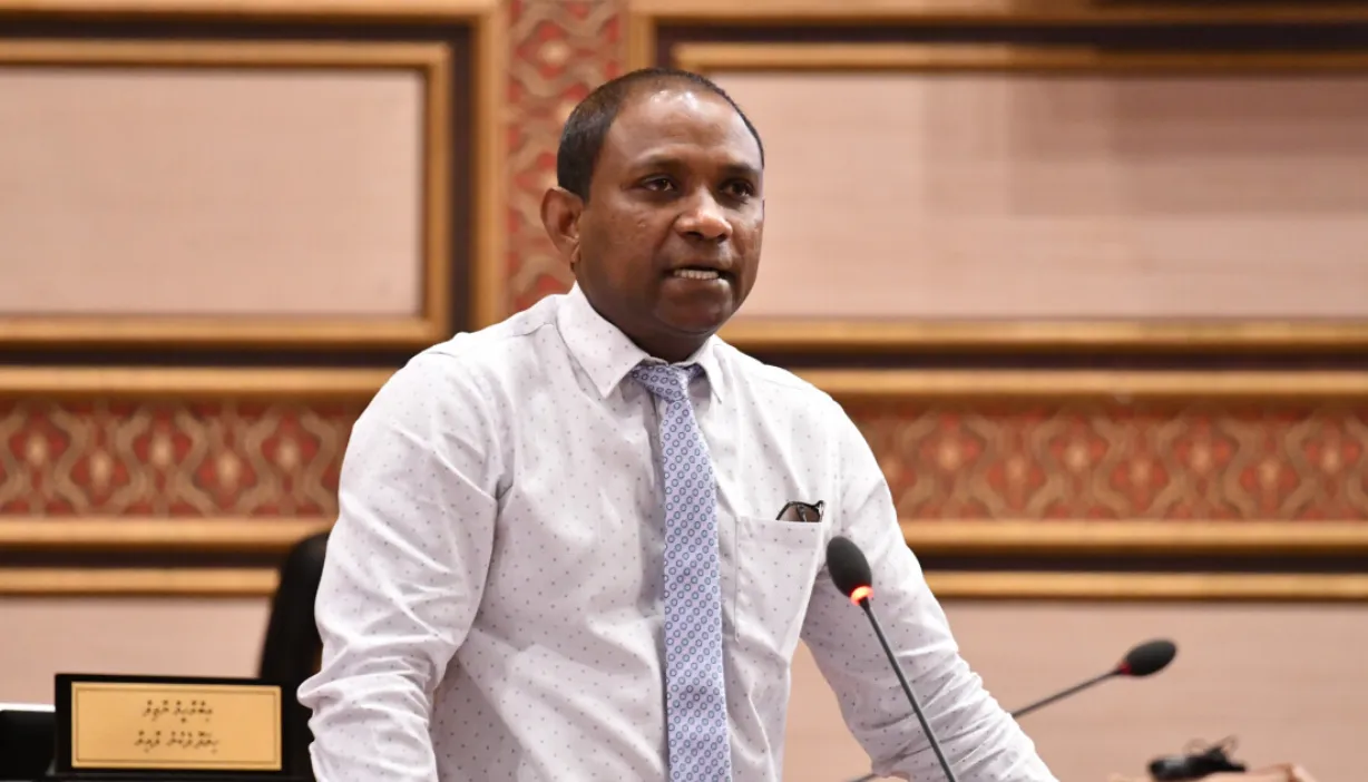 ސައުދު ގޮވާލެއްވީ މަޖިލިސް ޗެމްބަރު ވަކި ބައެއްގެ ޖަގަހައަކަށް ނެހެއްދެވުމަށް