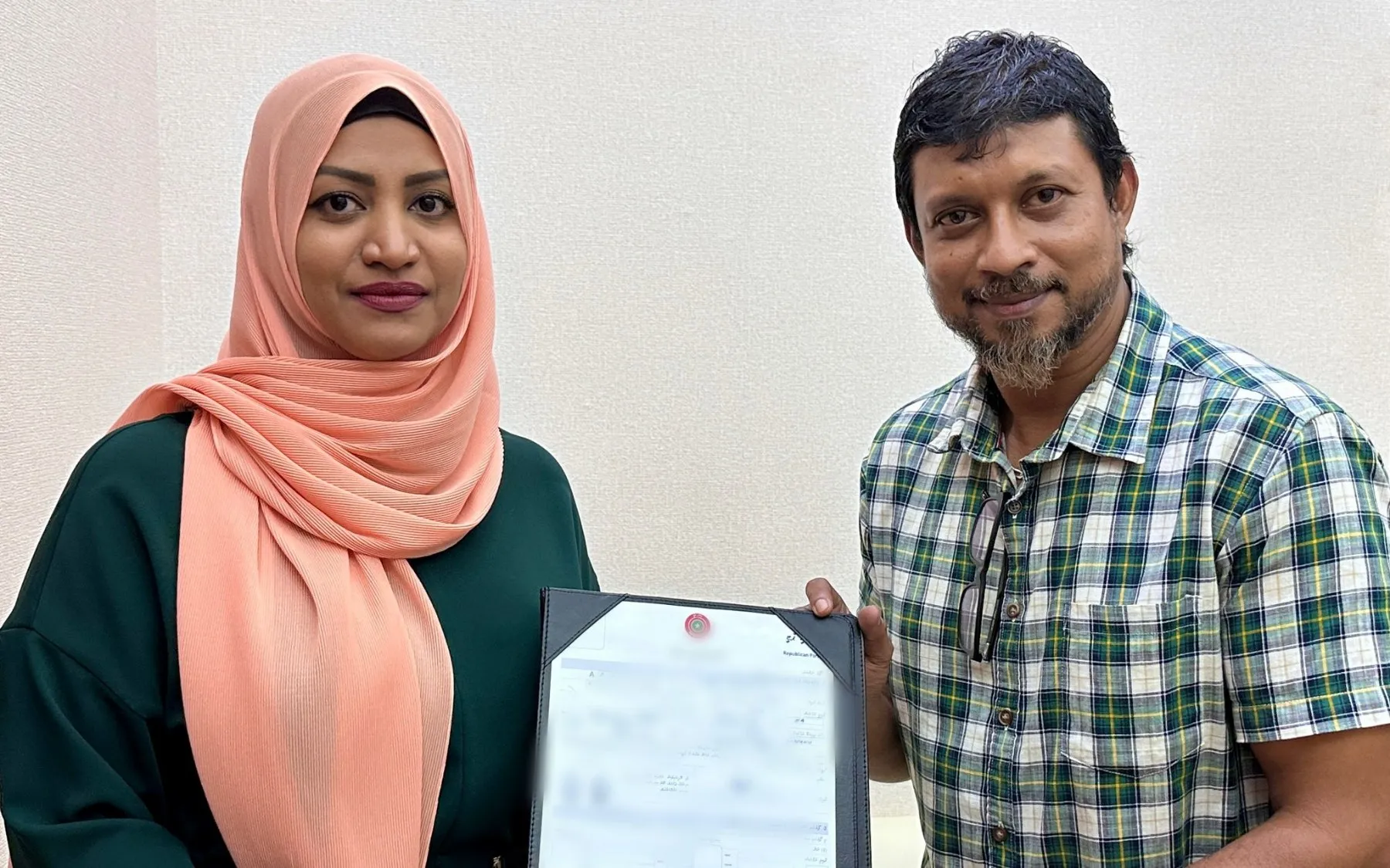 ޔޫއްޕެ ޖޭޕީއަށް ސޮއިކޮށްފި