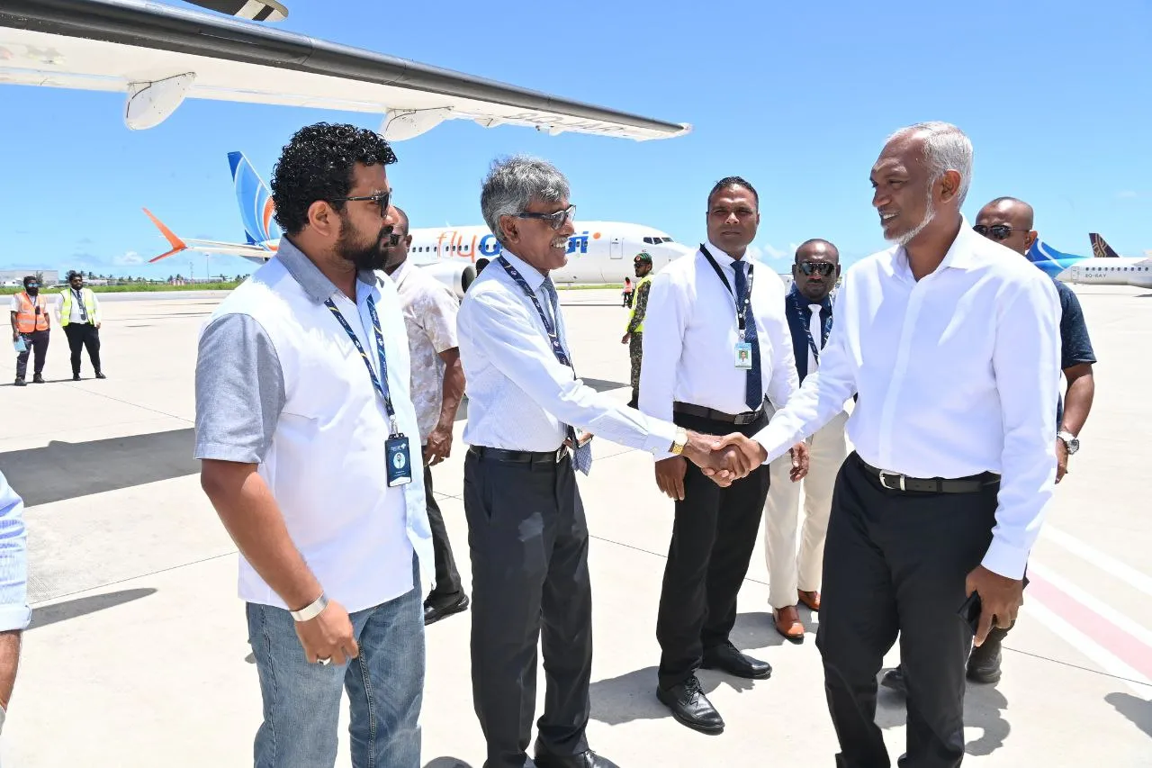 ރައީސް ޑރ.މުހައްމަދު މުއިއްޒު ފުރާވަޑައި ގެންނެވުން