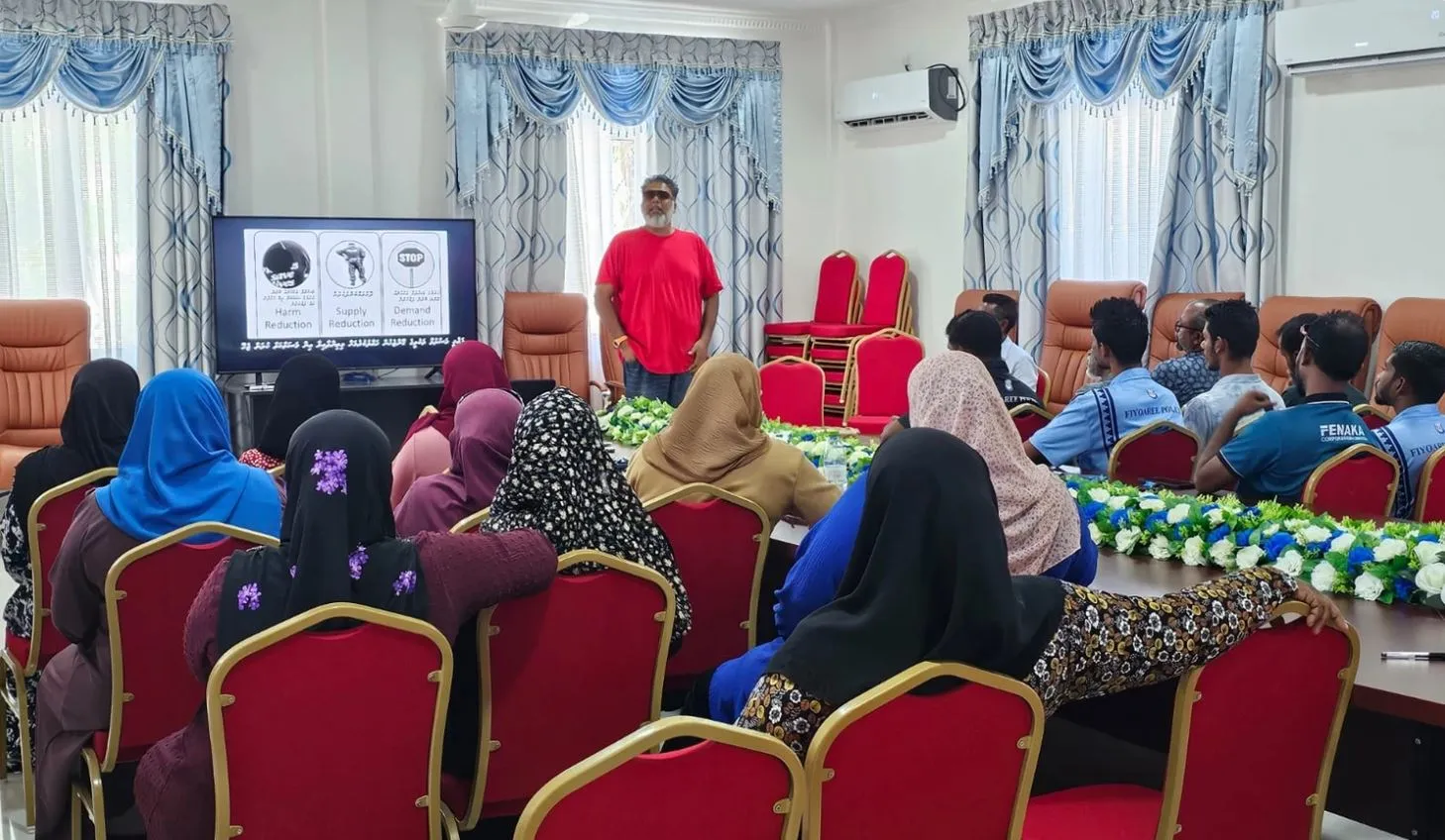 މަސްތުވާތަކެއްޗާ ދެކޮޅަށް މަސައްކަތްކުރުމަށް ހޭލުންތެރިކުރުވުމުގެ ސެޝަނެއް ބާއްވައިފި