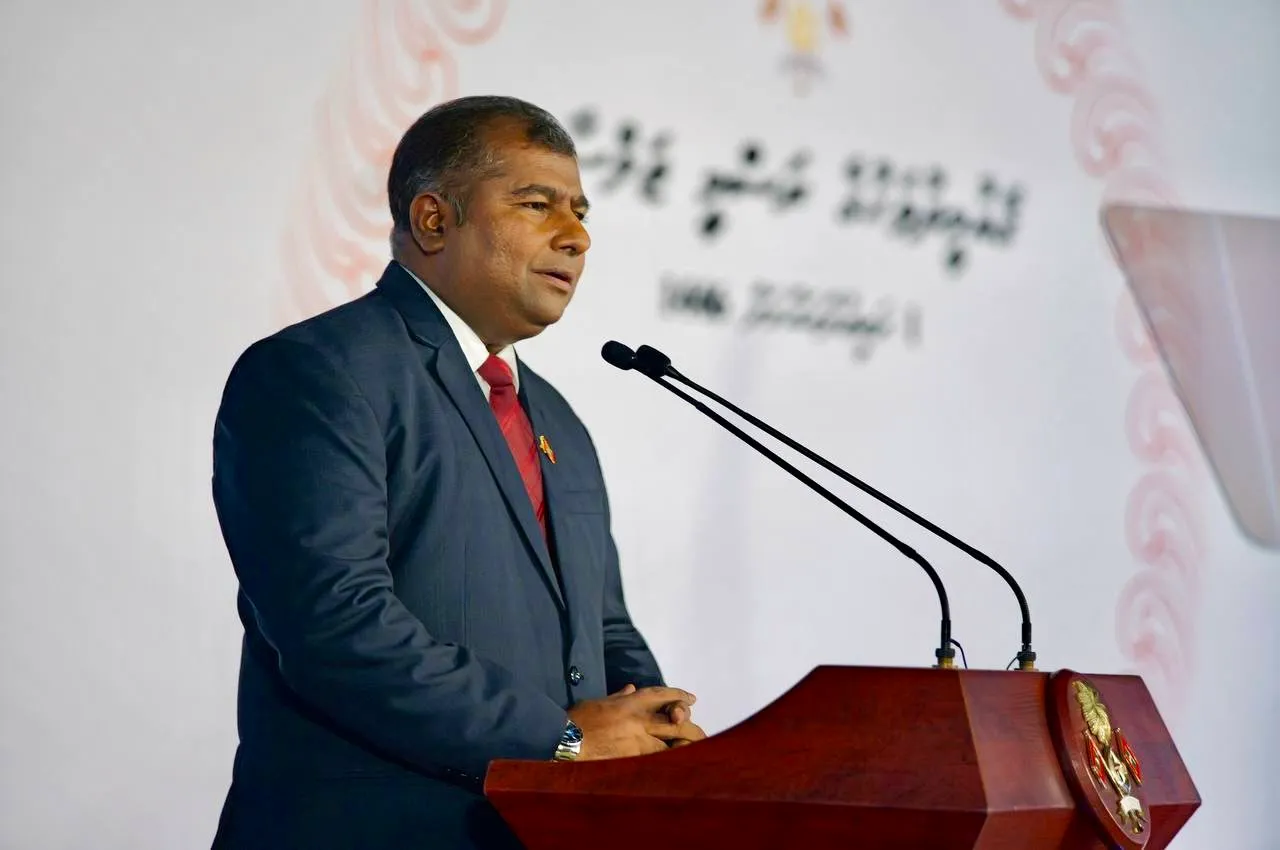 މިނިސްޓަރު ނަސީރު ޝާރުޖާއަށް، ހުރިހާ ހަރަދެއް ކުރާނީ ޔޫއޭއީން