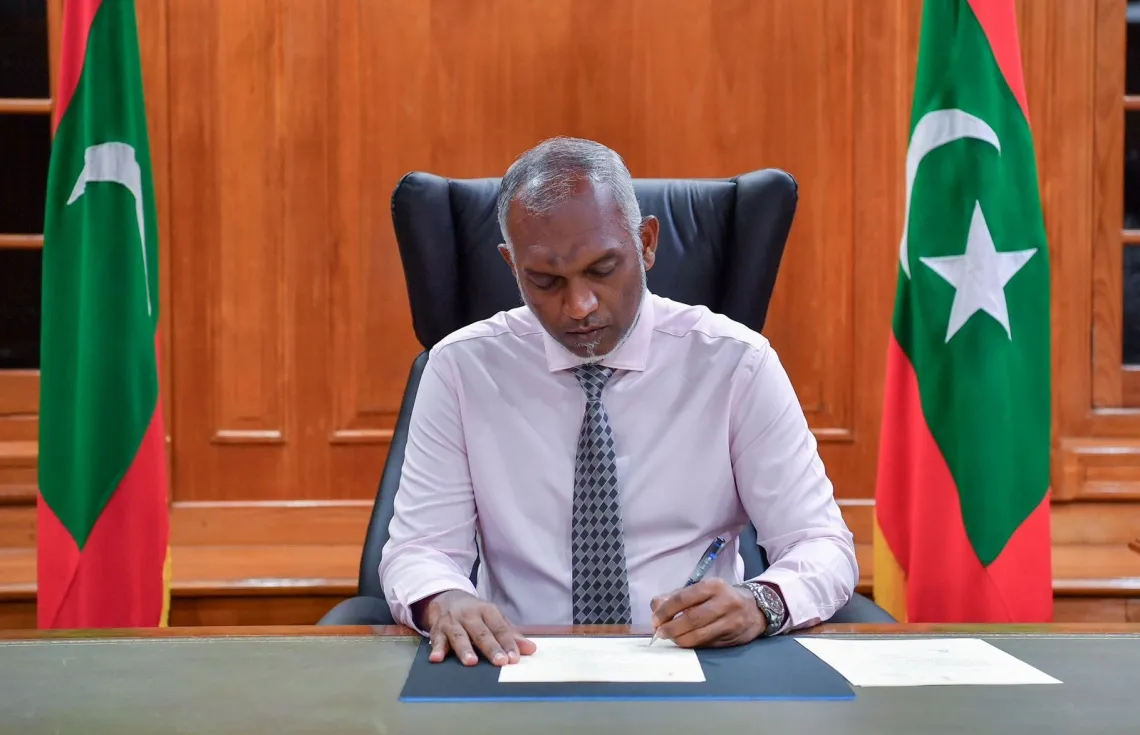 އިންތިހާބާ ބެހޭ ބިލް ރައީސް މިއަދު ތަސްދީގުކުރައްވަނީ.  ފޮޓޯ | ރައީސް އޮފީސް