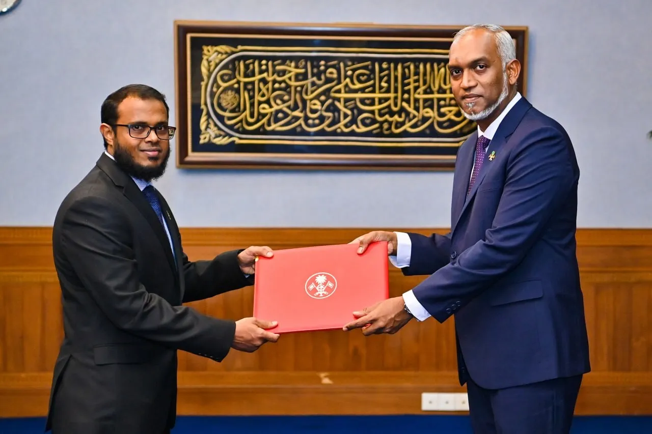 ސްޕެޝަލް އެންވޯއީ ފޮރ ކްލައިމެޓް ޗޭންޖްގެ މަގާމަށް ޢަލީ ޝަރީފް ޢައްޔަނުކުރައްވައިފި