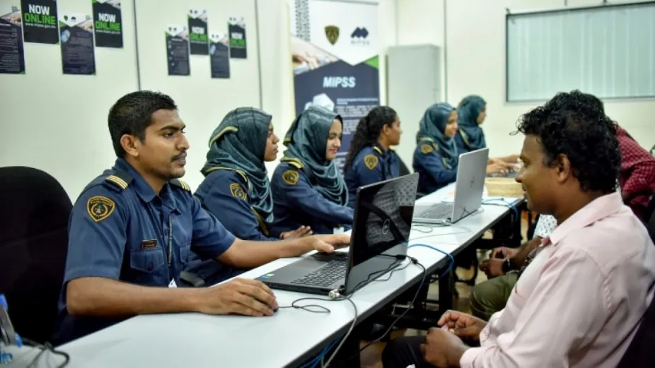 އިމިގްރޭޝަންގެ ޚިދުމަތް ދާޚިލީ ވުޒާރާގެ ދަށަށް ބަދަލުކުރައްވައިފި