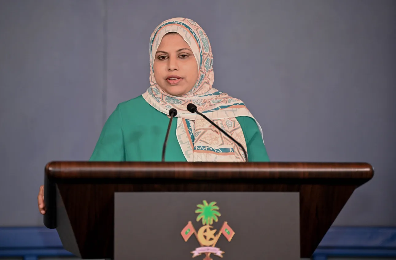 ރައީސް މުޢިއްޒާއެކު ބާއްވާ ބައްދަލުވުމުގެ ކުރިން ސުވާލު ހުށަހަޅަންޖެހޭ ކަމަށް ބުނެ ފަތުރަނީ ދޮގެއް: ތަރުޖަމާނު