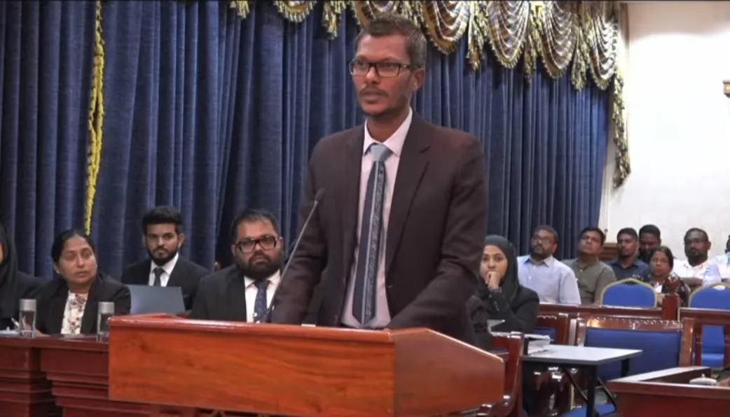 "ކެންޑިޑެސީ މުއްދަތު އިތުރުކޮށްފި ނަމަ ގާނޫނުގައި ބުނާ ތާރީހަށް ރައީސުލްޖުމްހޫރިއްޔާ އިންތިހާބު ނުކުރެވޭނެ"