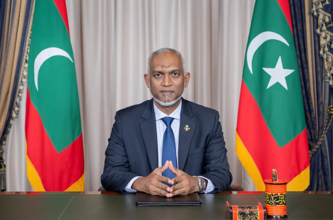 ރައީސުލްޖުމްހޫރިއްޔާ ޑޮކްޓަރ މުޙައްމަދު މުޢިއްޒު