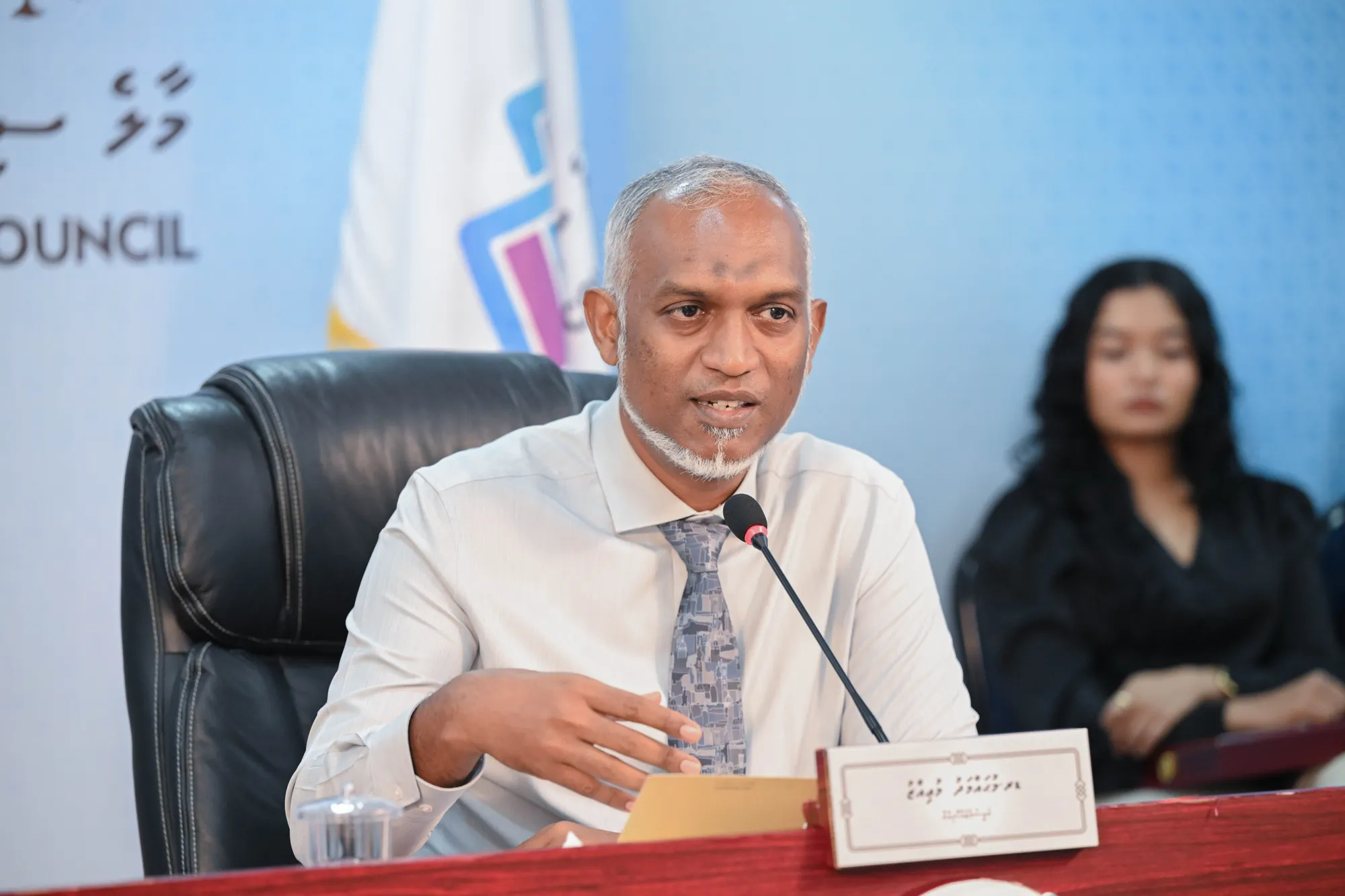 ރައީސް ޑރ.މުޙައްމަދު މުޢިއްޒު-- ފޮޓޯ: ރައީސް އޮފީސް