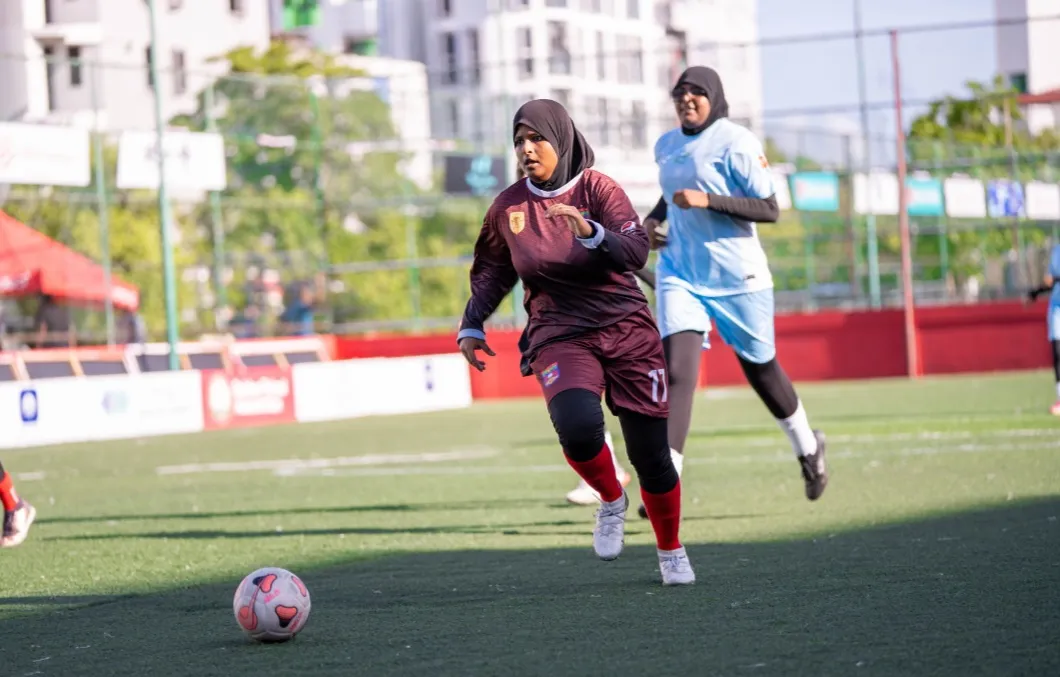 އެފްއެޗްޓީއެސް ކޮޅަށް 11 ލަނޑުޖަހައި، އެމްބީއެސް އިން މުބާރާތް ފެށީ އިތުބާރާއެކު