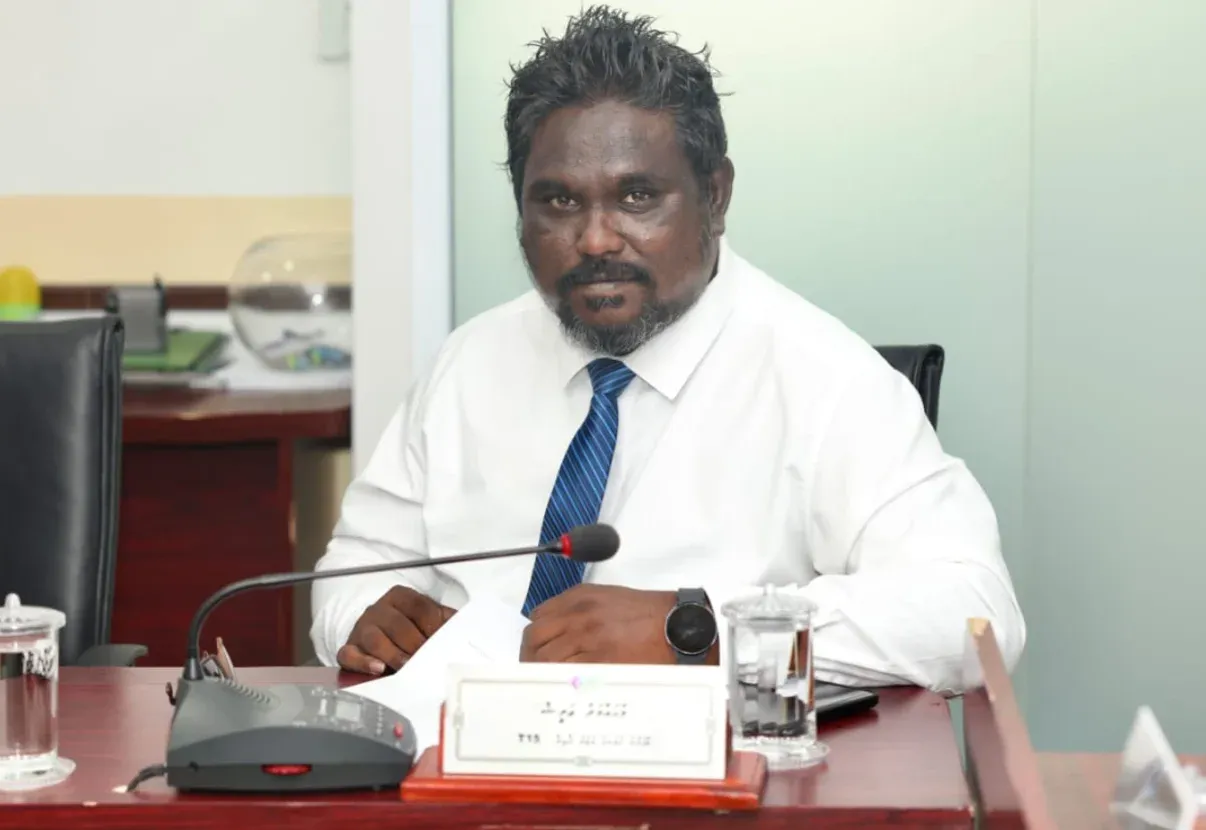 މާލޭގެ މަގުތަކުން ތަކުބީރުގެ އަޑު ކެނޑިއްޖެ؛ މިއީ އެމްޑީޕީއަށް ބާރު ލިބުމުން ކަންކަން ވާގޮތް - އަރީޝް