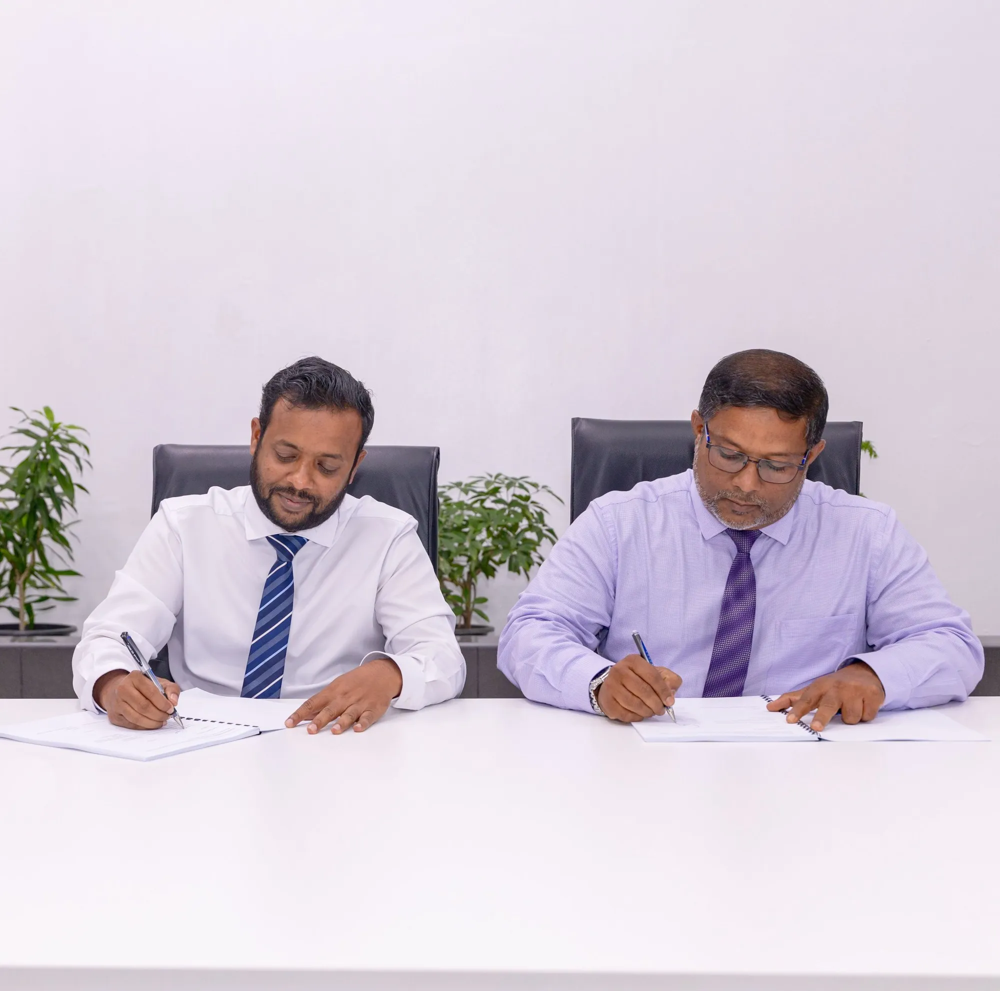 ދެ އަހަރުތެރޭ ނިންމާ ގޮތަށް ފިޔޯރީ މަގު ހެދުމުގެ މަޝްރޫޢު އާރްޑީސީއާ ހަވާލުކޮށްފި