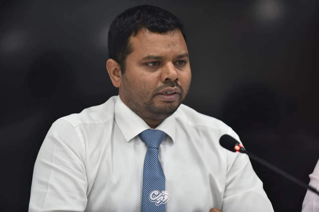 އޭރުވެސް މިހާރުވެސް ޔާމީންގެ ޝަރީއަތަށް ނުފޫޒު ފޯރުވީ އެމްޑީޕީން: ސިޔާޒު