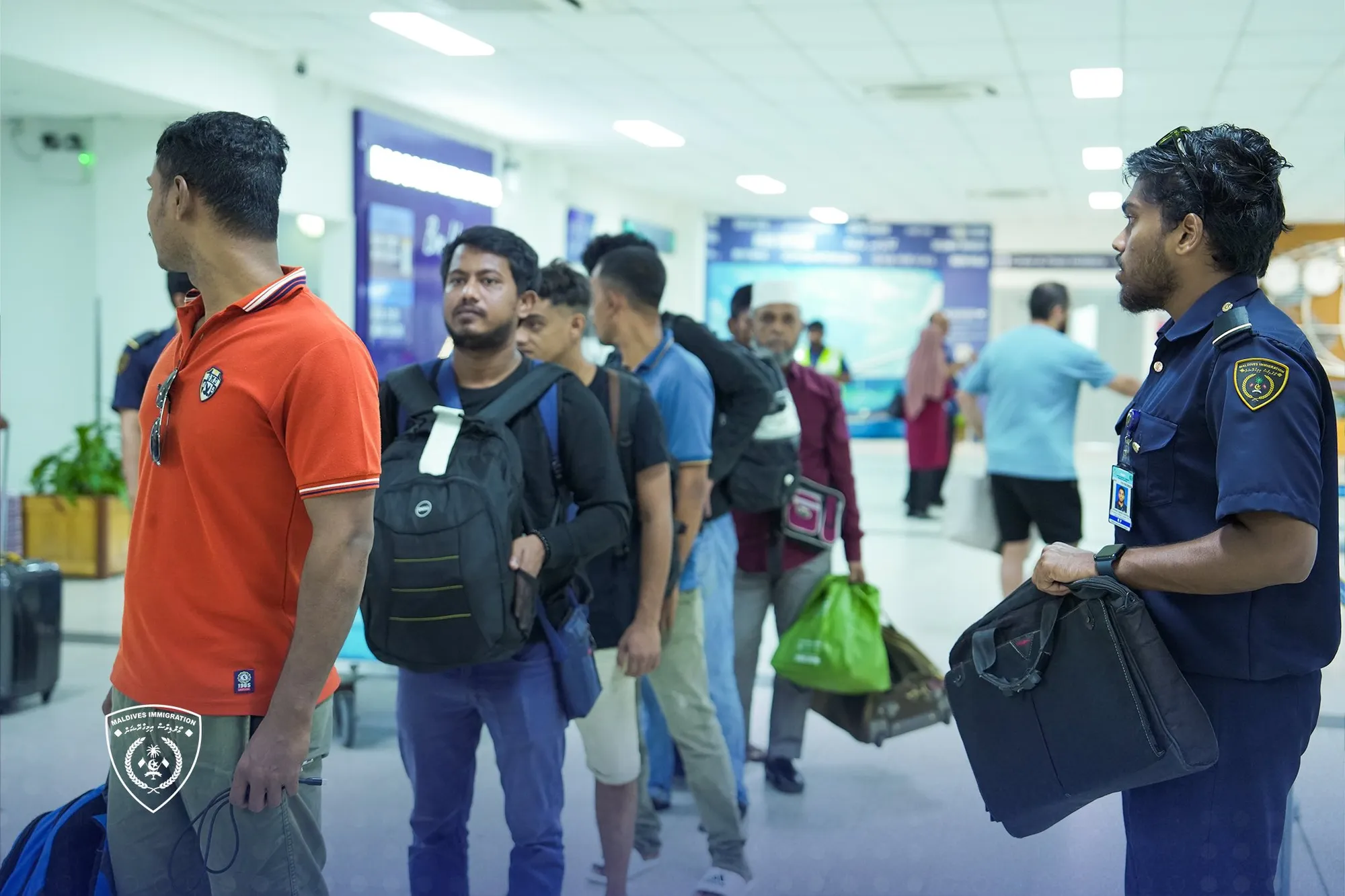 ސަރުކާރަށް 10 މަސް: 4000 އަށްވުރެ ގިނަ ބިދޭސީން ޑީޕޯޓްކޮށްފި