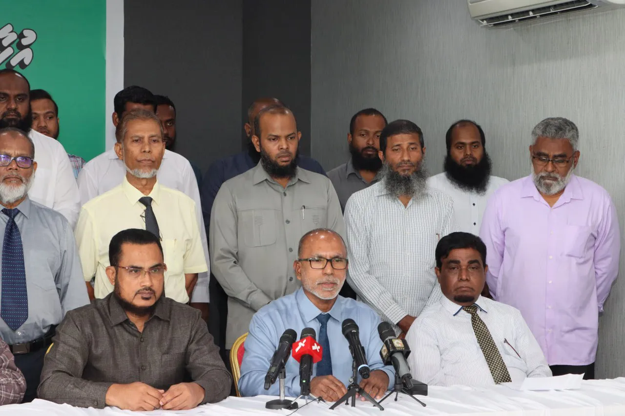 މީގެ ކުރީ ސަރުކާރުތަކުން ހިންގިފައިނުވާވަރަށް މިސަރުކާރުގައި ދީނީ ހަރަކާތްތައް ހިންގިފައިވޭ: ޑރ ޒާހިރު