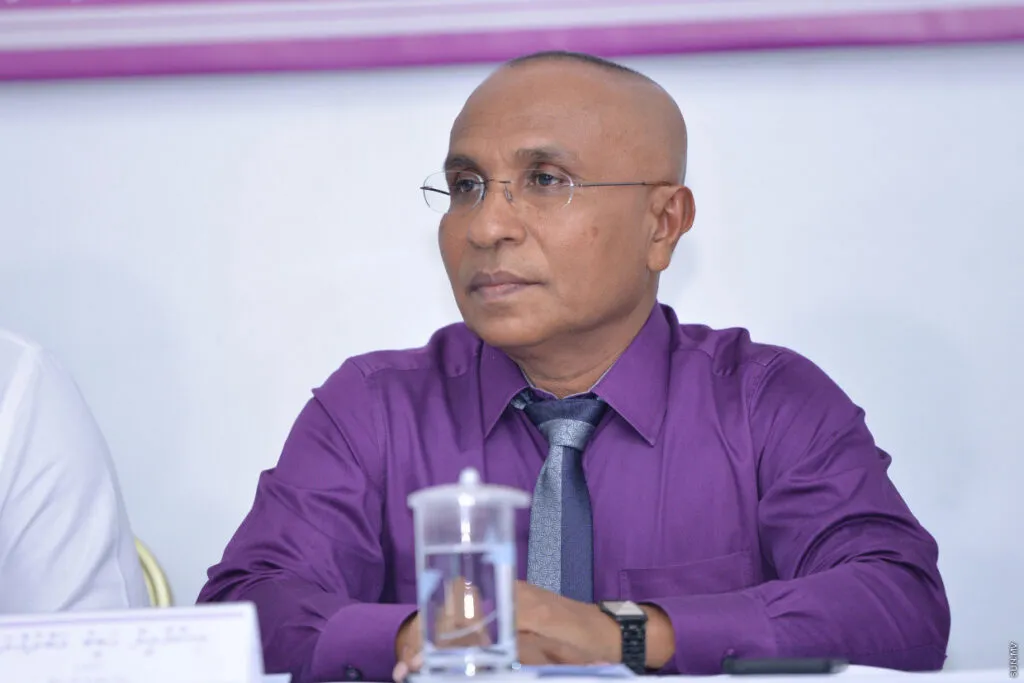 ވޯޓުލާ މީހުން ރެޖިސްޓްރީ ވެފައި އޮންނާނީ އެ މީހެއް ނިސްބަތްވާ ދާއިރާއަށް: އީސީ