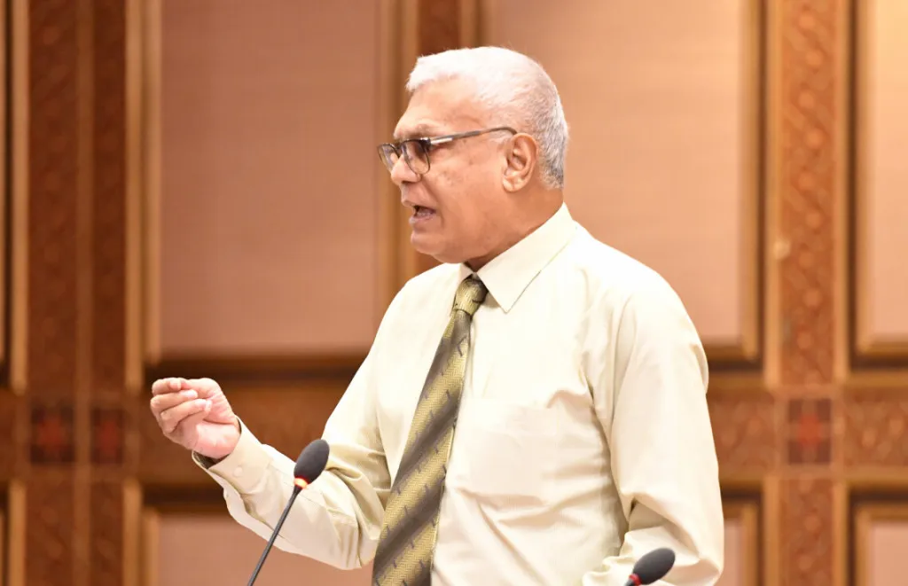 އެމްއާރުއެމުން ސަރުކާރު ކޯލިޝަންގައި އޮވެގެން ކުރަނީ ޖެއްސުން: ޝަރީފް