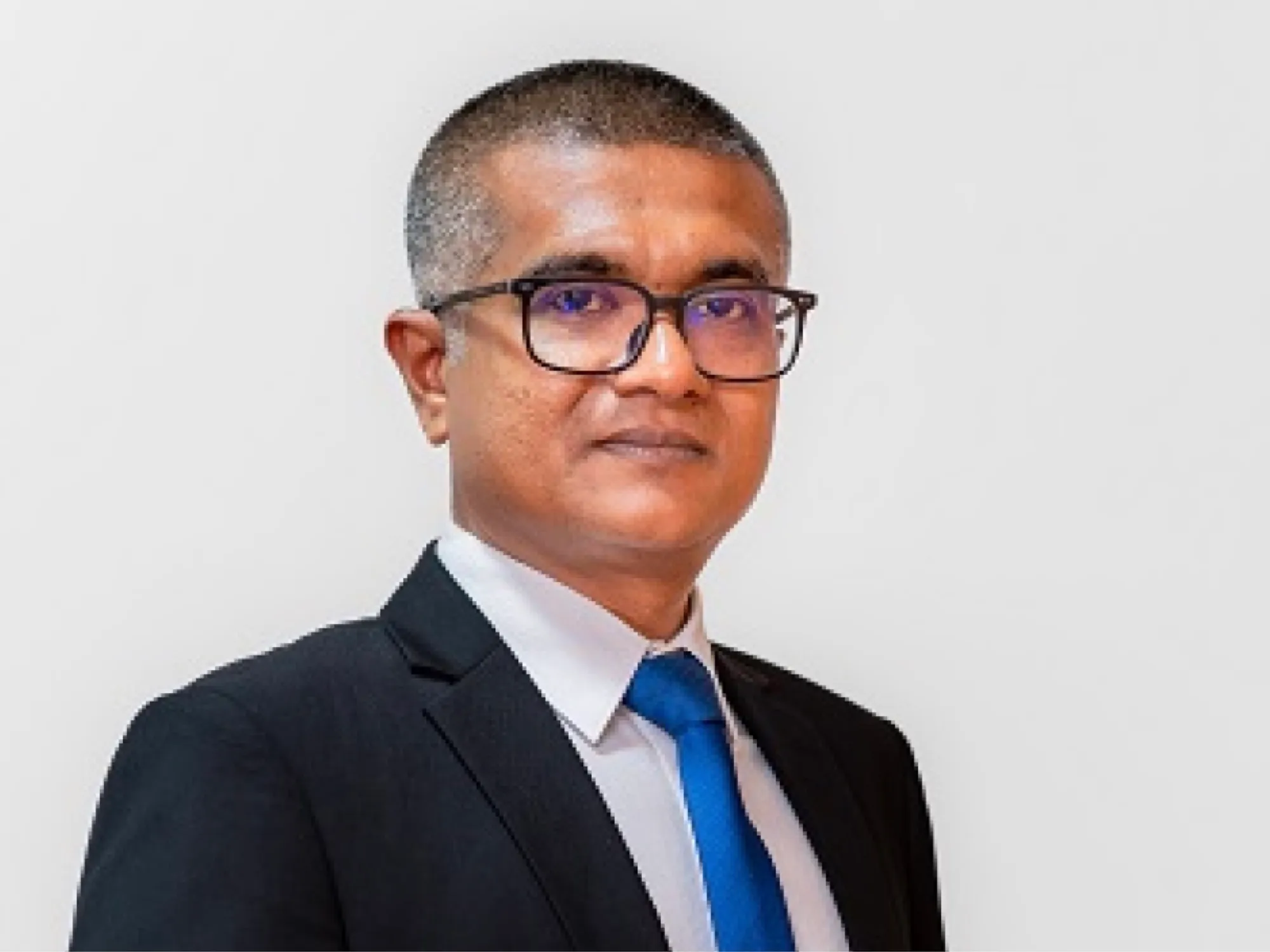 މިފްކޯގެ އިންޖިނިއަރިން އެންޑް ޕްރޮޖެކްޓްސް ޑިޕާޓްމަންޓުގެ ޖެނެރަލް މެނޭޖާ މުޢާޒު ޢަލީ