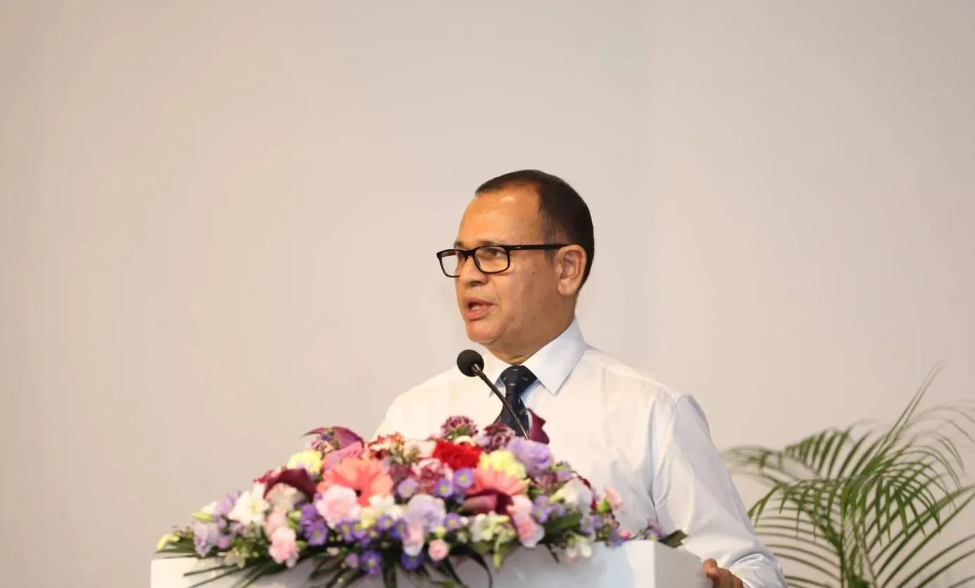 އެންމެ ފުޅާ ދާއިރާއެއްގައި ޓްއަރިޒަމް ތަރައްޤީ ކުރެވޭނެ ޤާބިލް ފަރާތްތައް ތިއްބެވި ސިޓީއަކީ އައްޑޫ ސިޓީ: ވަޒީރު އާދަމް ޝަރީފް