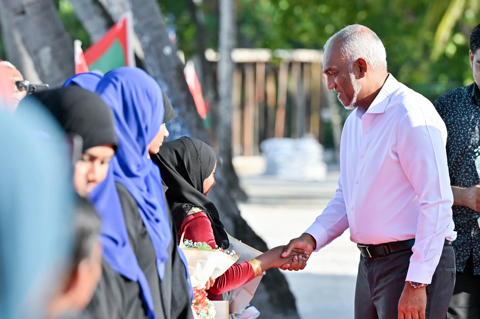 ރައީސް މި ފަހުން އދ. މަންދުއަށް ކުރެއްވި ދަތުރުފުޅުގެ ތެރެއިން - ފޮޓޯ: ރައީސް އޮފީސް