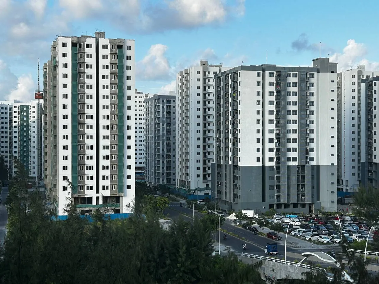 ބައެއް މީހުން ފައިސާ ދައްކައި ދިރިއުޅެން ފެށި ފަހުން ފްލެޓްތަކުގެ އެޑްވާންސް ޕޭމެންޓް ދެބައިކުޅަ އެއްބައި ކުޑަކޮށްދީފި