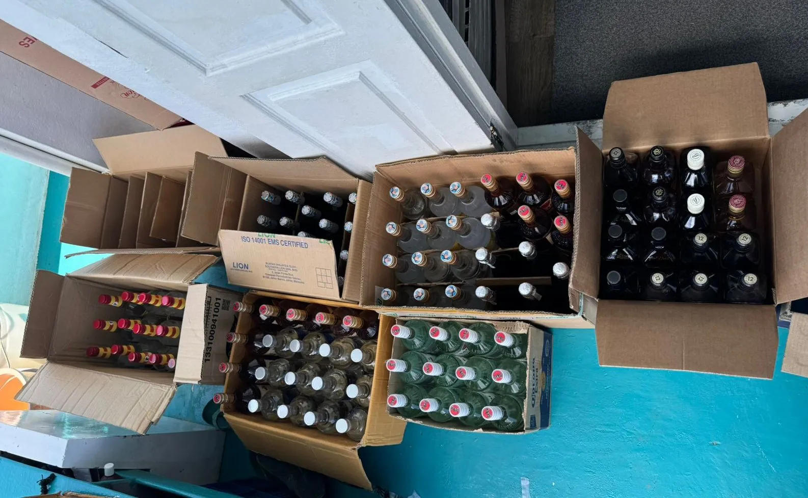 Confiscated Alcohol in the raid (Photo/Maldives Police Service)