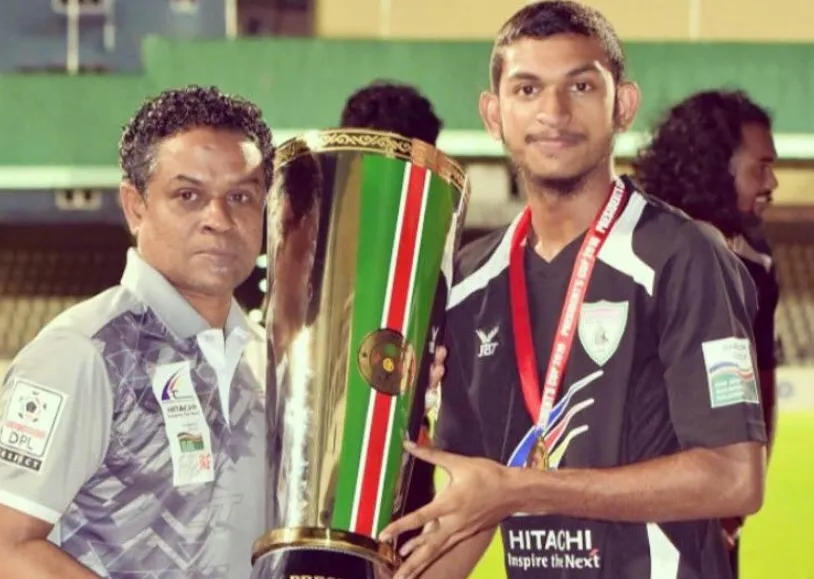 އަންސަރު އަދި ކޯޗް އިހްސާން އަބްދުލް ގަނީ (ސާންތީ)