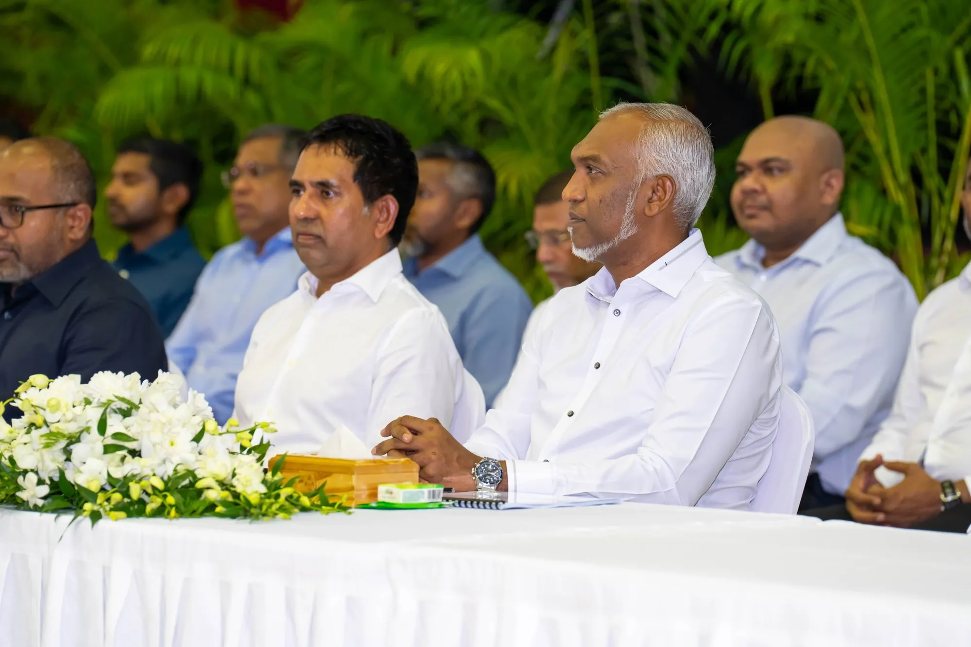 ރައީސްމުއިއްޒު ކުދި އަދި މެދުފަންތީގެ ވިޔަފާރިވެރިންނާ ބައްދަލު ކުރެއްވުން: ފޮޓޯ/ އިކޮނަމިކް މިނިސްޓްރީ