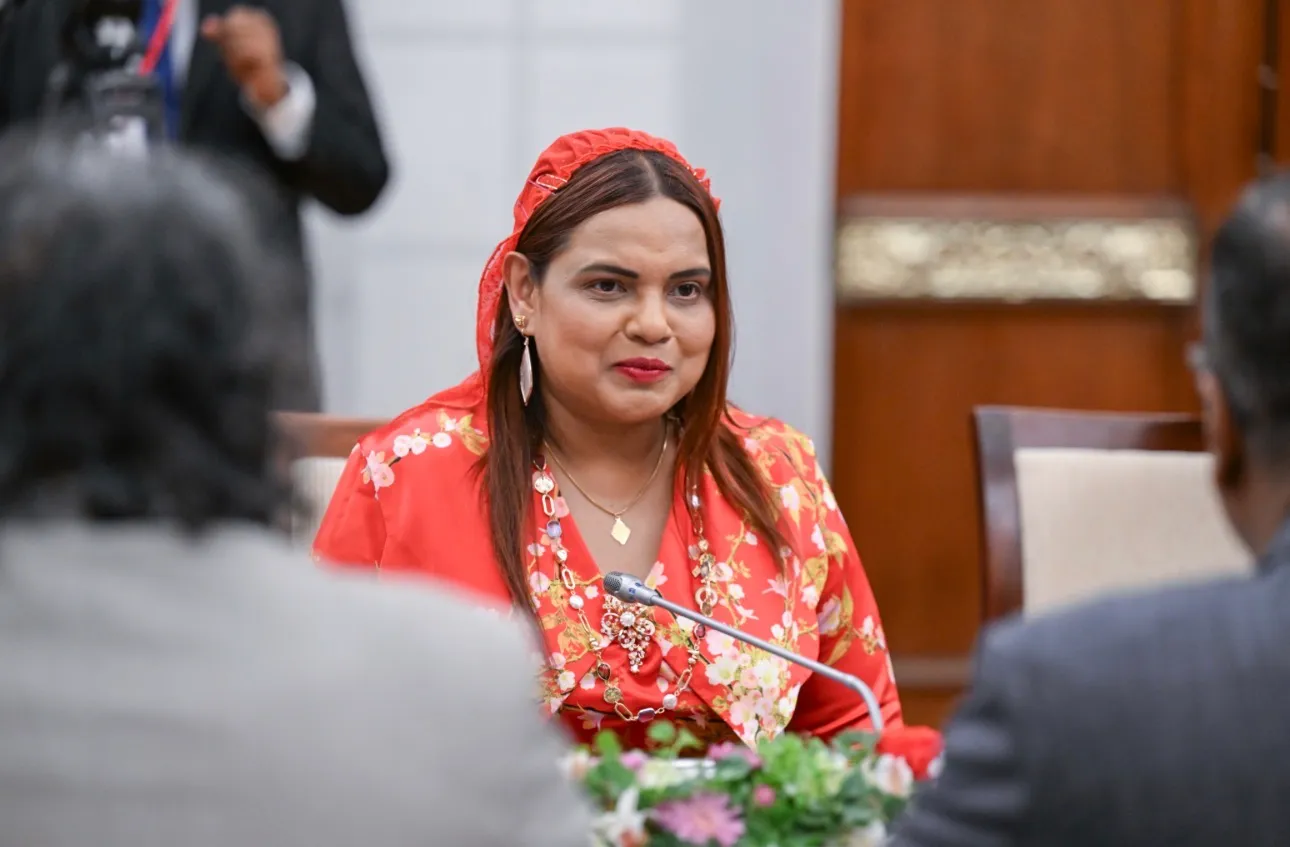 ވަޒީރުކަމާއި ހަވާލުވެވަޑައިގެންފަހުން، އިރްތިޝާމް ކުރައްވާ ފުރަތަމަ ރަސްމީދަތުރު، އިންޑިޔާއަށް
