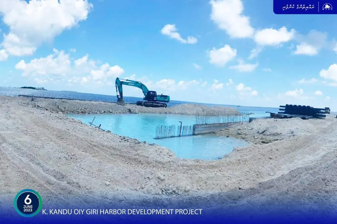 ކަނޑު އޮތްގިރި ބަނދަރު ތަރައްގީ ކުރުމުގެ ދެބައިކުޅަ އެއްބައި މަސައްކަތް ނިމިއްޖެ