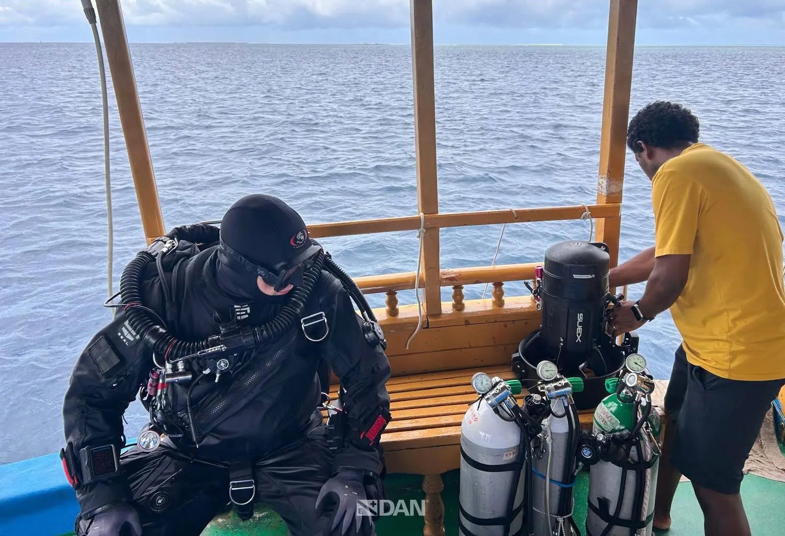 މަރުވި ޑައިވަރުންގެ ހަށިގަނޑުތައް ނެގި ނަމަވެސް، ފިންލޭންޑްގެ ޓީމުން މިއަދުވެސް ހޮހަޅައަށް ފީނާނެ