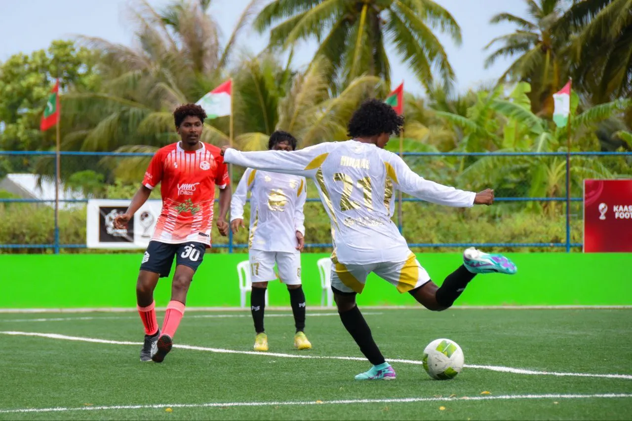 ވައިޑީޖީޑީ އާއި އީއެންއެފްޓީ ވާދަކުރި މެޗުގެޱތެރެއިން.. ފޮޓޯ: މާންގްރަފީ