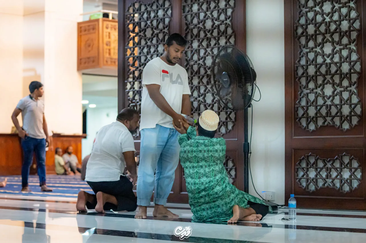 ރަސޫލާﷺ ދެކެ ލޯބިވުމަކީ އެކަލޭގެފާނު ދައްކަވައިދެއްވި އަޚުލާޤީ ރިވެތި މިންގަނޑުތަކަށް ތަބާވުން: ޚުތުބާ