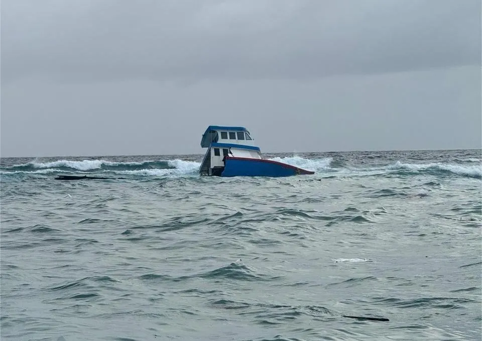 އަނެއްކާވެސް ދޯންޏެއް ފަރަށް އެރުމުގެ ހާދިސާއެއް