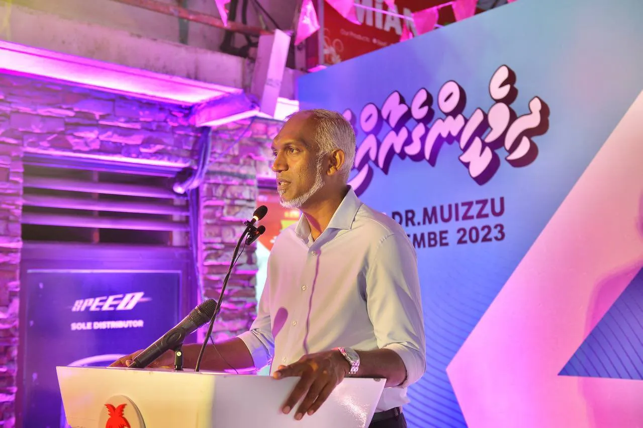 އަޅުގަނޑުމެންގެ ވެރިކަމެއްގައި ސިފައިންނާއި ފުލުހުންނަކީ ދިވެހިރާއްޖޭގެ ފަޚުރުކަން އިހްސާސް ވާނެ: މުޢިއްޒު
