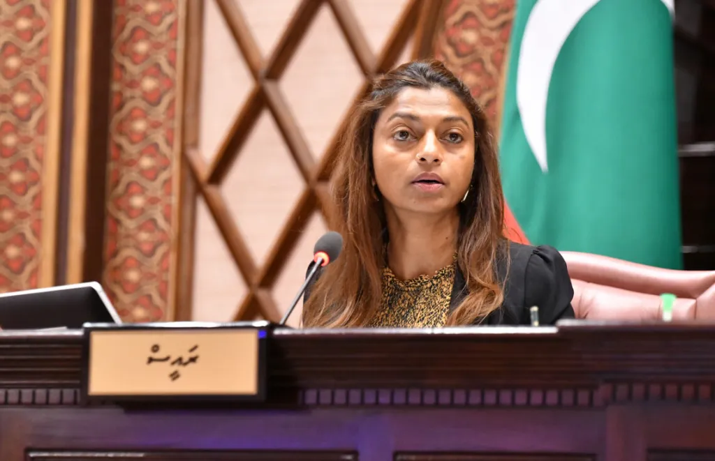 އީވާގެ އިތުބާރު ނެތްކަމުގެ މައްސަލަ މާދަމާއަށް އެޖެންޑާ ކޮށްފި!