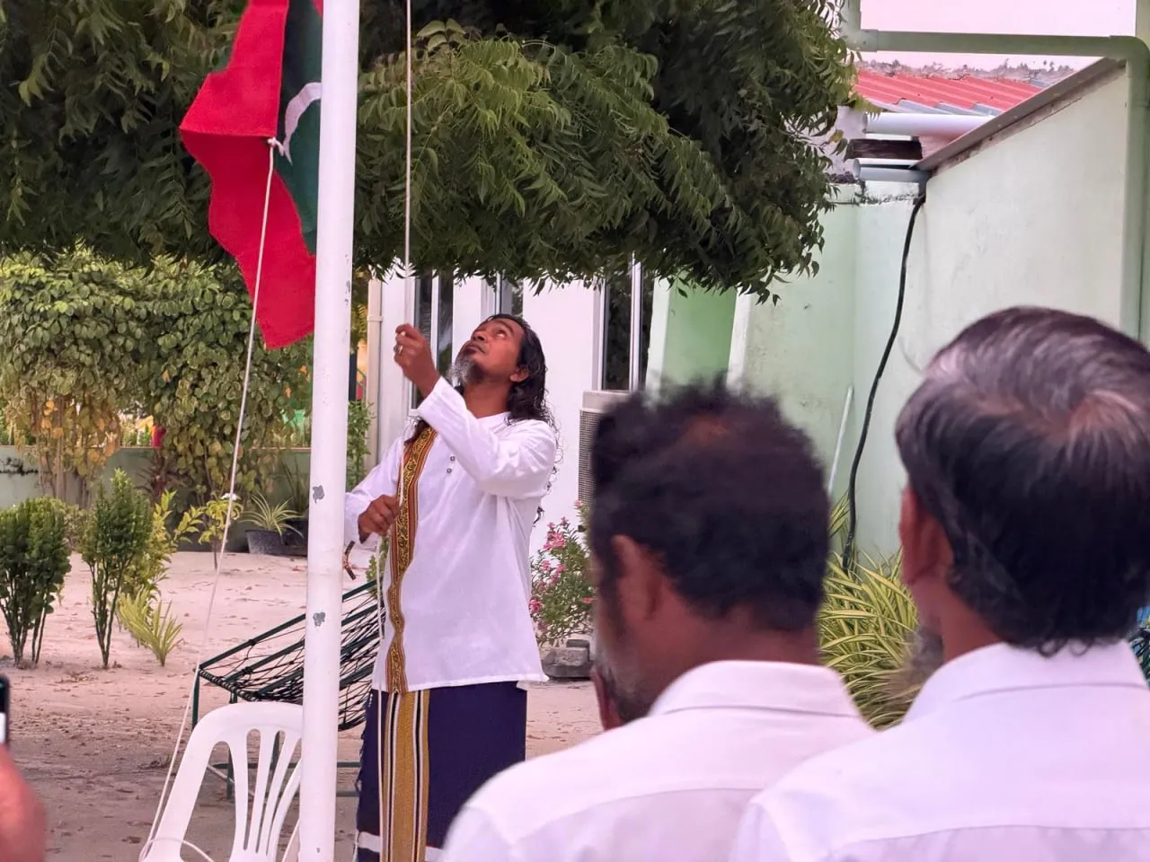 މިނިވަން ދުވަހުގެ ދިދަ ނެގުމުގެ ރަސްމިއްޔާތު ރަށްރަށުން