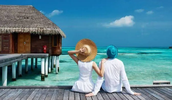 މިދިޔަ މަހު ރާއްޖެއައި ފަތުރުވެރިންގެ އަދަދު 2.1 އިންސައްތަ އިތުރުވެއްޖެ