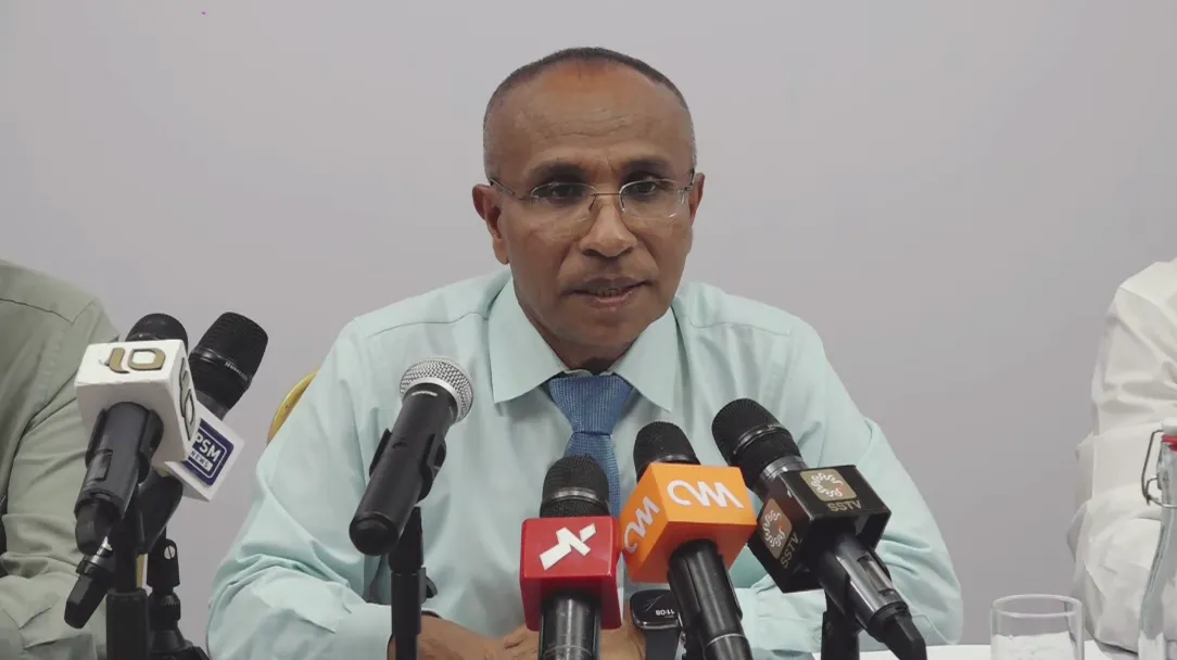ޢުމަރަށް ދިން ހަމަލާ ކުށްވެރިކޮށް އެކަން ތަހްޤީޤު ކުރުމަށް އީސީ އިން ގޮވާލައިފި