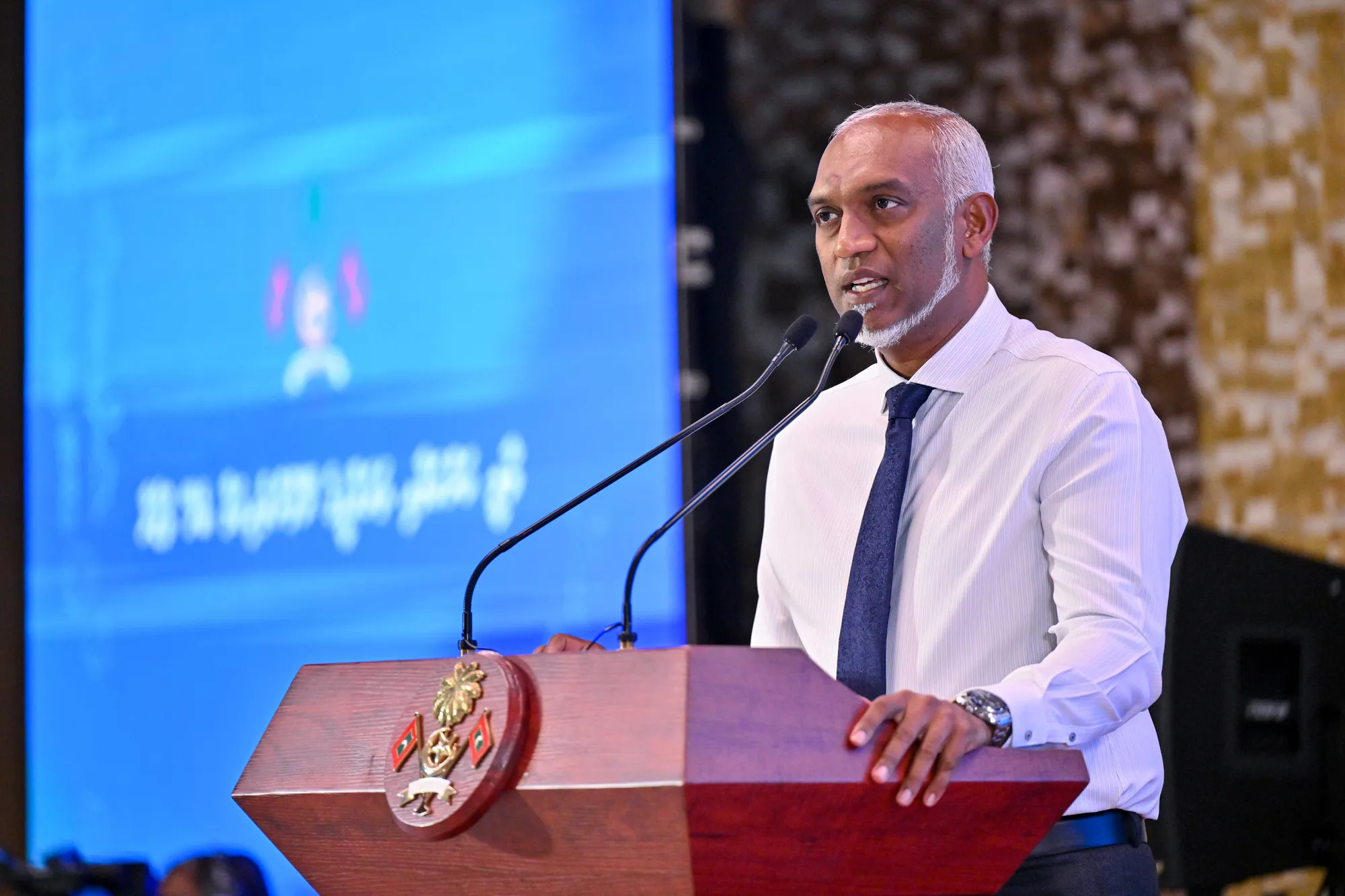 ރައީސް ޑރ.މުއިއްޒު... ފޮޓޯ: ރައީސް އޮފީސް