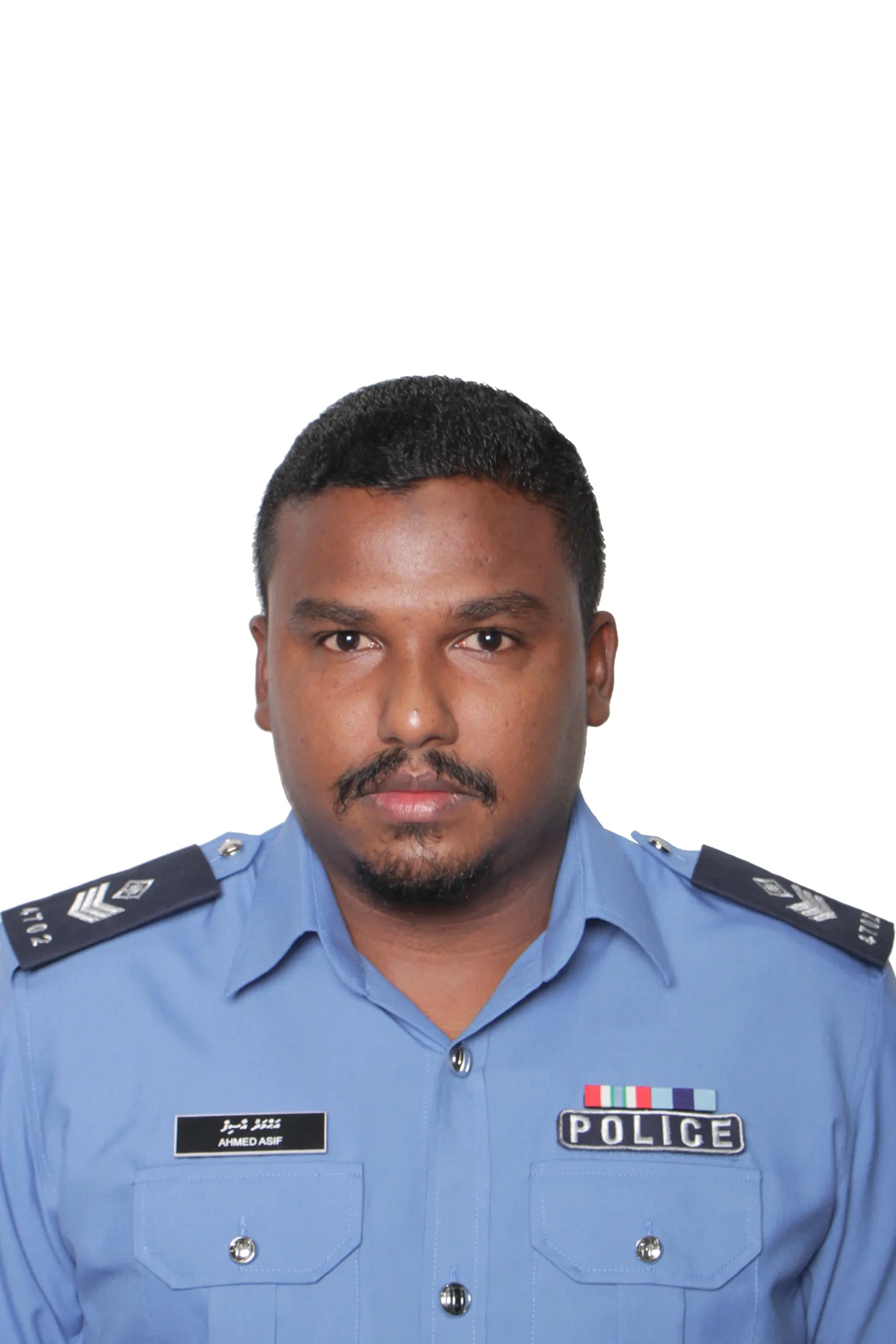 ޑިއުޓީގައި ހުރި ފުލުހަކު މޫދުގައި ނިޔާވެފައި އޮއްވާ ފެނިއްޖެ
