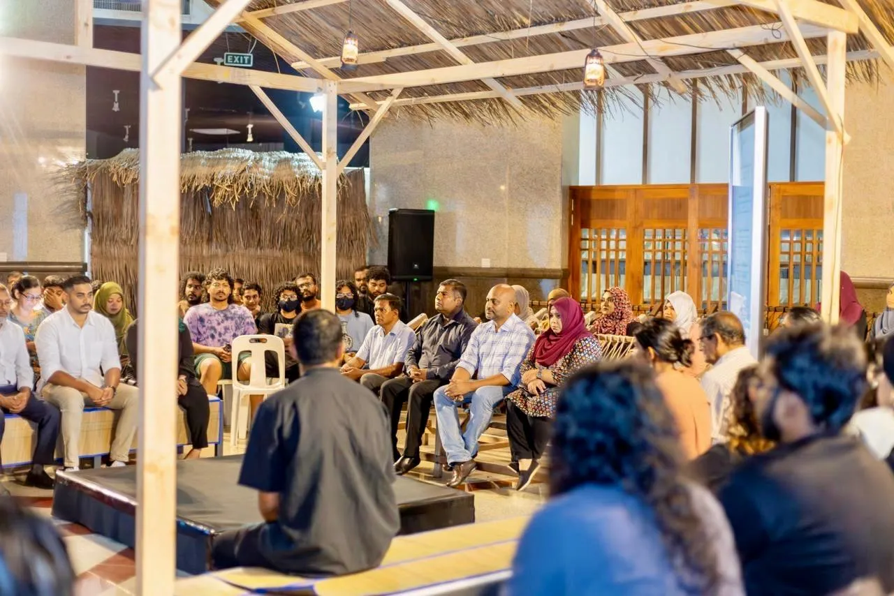 ބައިނަލްއަޤްވާމީ ދާރުލްއާސާރު ދުވަސް ފާހަގަކުރުމަށް ހިންގު ހަރަކާތުގެ ތެރެއިން