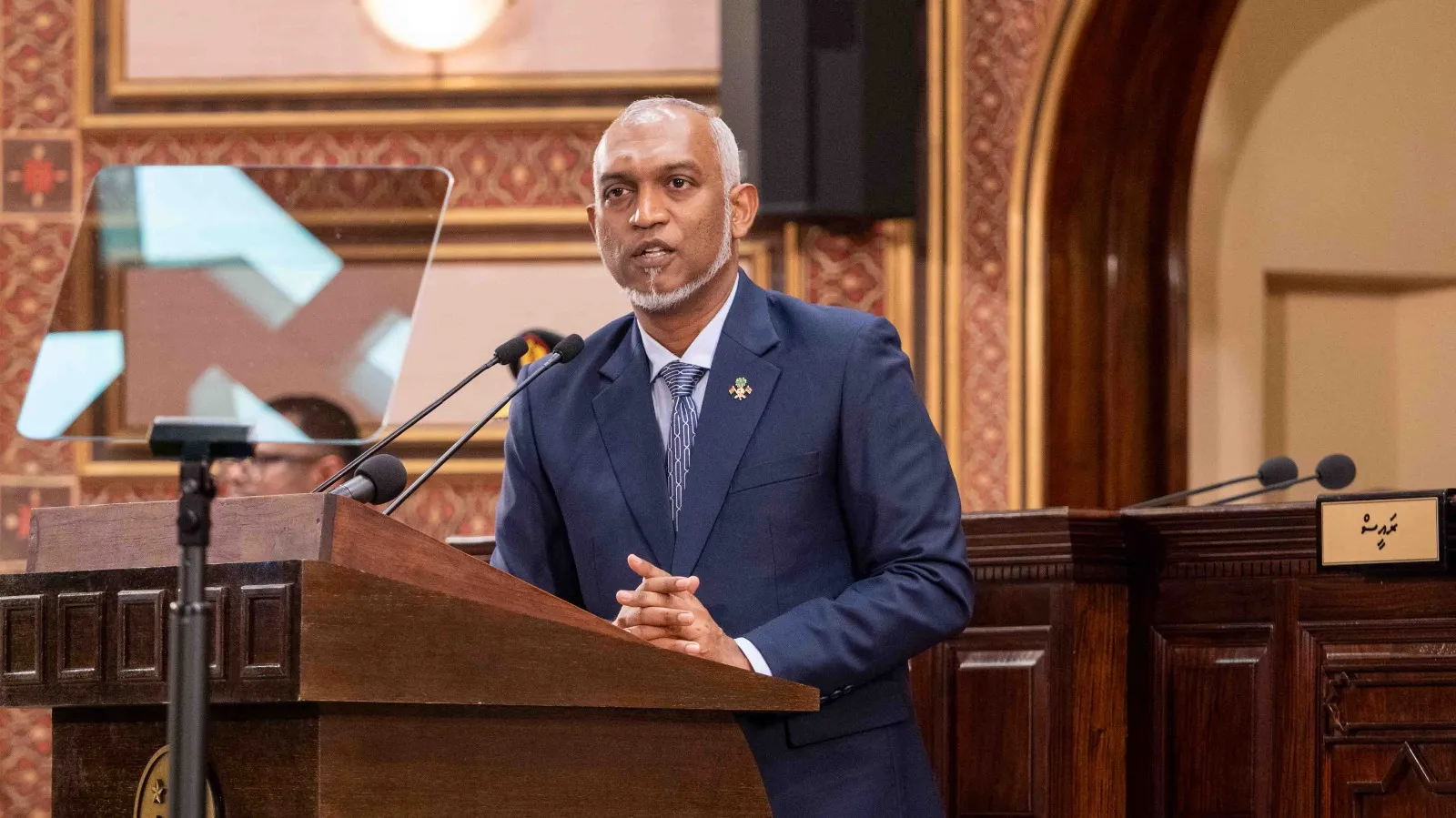 ސުކޫކް އަނބުރާ ދެއްކުމާއި ރީފައިނޭންސް ކުރުމުގެ ޕްލޭން އިޢުލާނުކުރައްވައި، ދަރަނީގެ އިންޓްރެސްޓް ރޭޓް މިހާރަށްވުރެ މަތިނުވާނެހެން ހިފަހައްޓަވާނެ ކަމުގެ ޔަގީންކަން ރައީސް ދެއްވައިފި