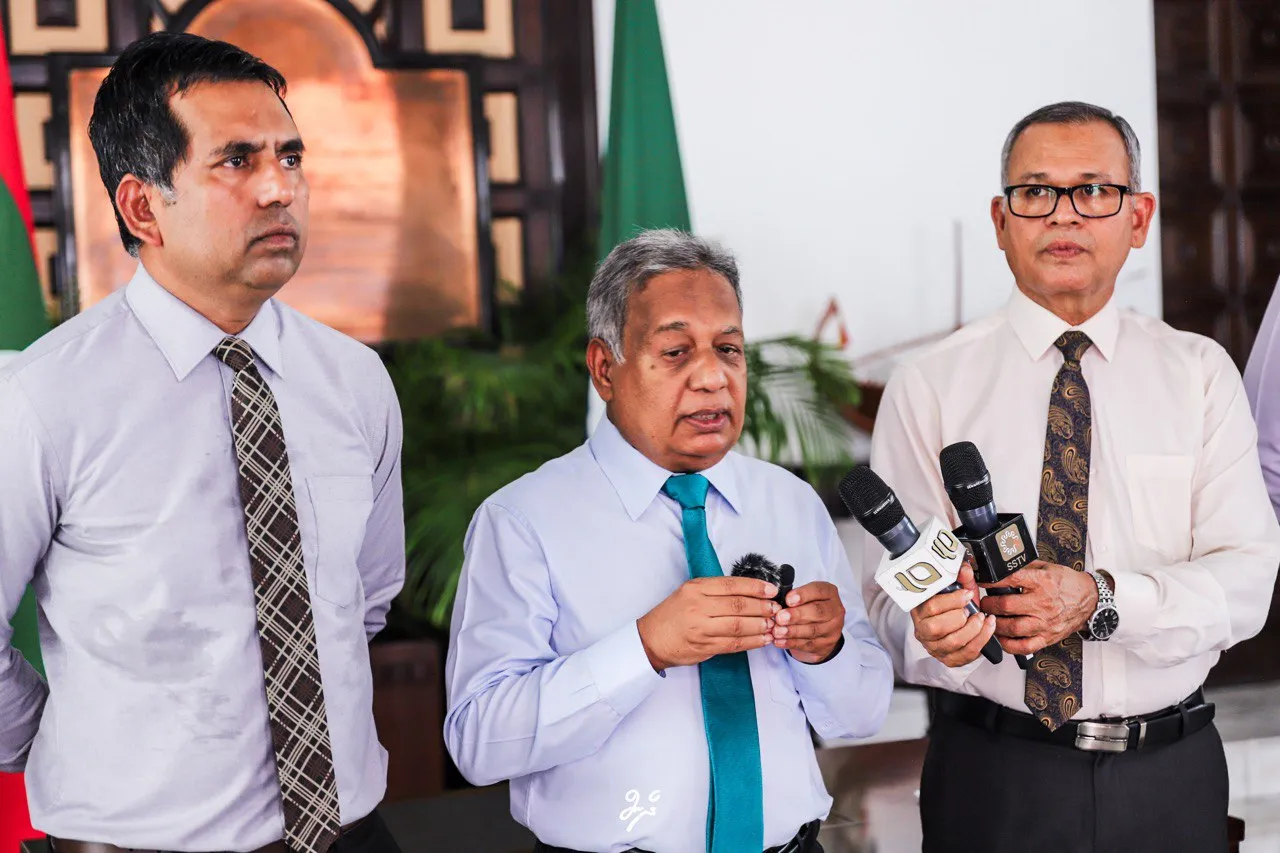 މެޖޯރިޓީ ލީޑަރު ގޮތް ދޫކޮށްގެން ނޫނީ މަރުތަޅު ފިލުވޭކަށް ނެތް: މައިނޯރިޓީ