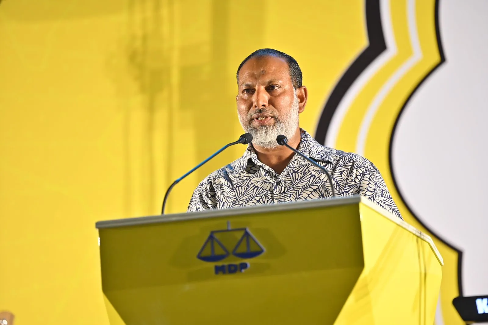 ޝައިޚް އިމްރާނަށް ރޮވެނީ ކީއްވެ؟