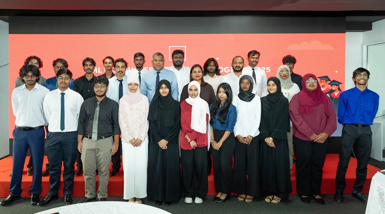 ބީއެމްއެލްގެ އިންޓަރންޝިޕް ޕްރޮގްރާމަށް ހޮވުނު ދަރިވަރުން ބޭއްވި ޚާއްސަ ރަސްމިއްޔާތު: ފޮޓޯ/ ބީއެމްއެލް