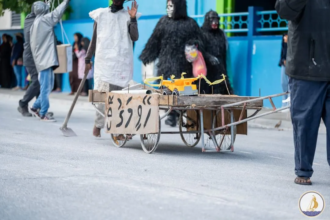 ކުޅުދުއްފުށީ މާލި ޕެރޭޑް، އަމީނީ މަގާއި ގުޅުވާލާފައި!