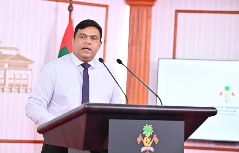 އެހެން ޤައުމެއްގެ ލައިސަންސް އޮންނަ ބިދޭސީން ވެހިކަލް ދުއްވުމުގެ ހުއްދަ ދިނުމުގައި އައު އުސޫލެއް ހަދަނީ!