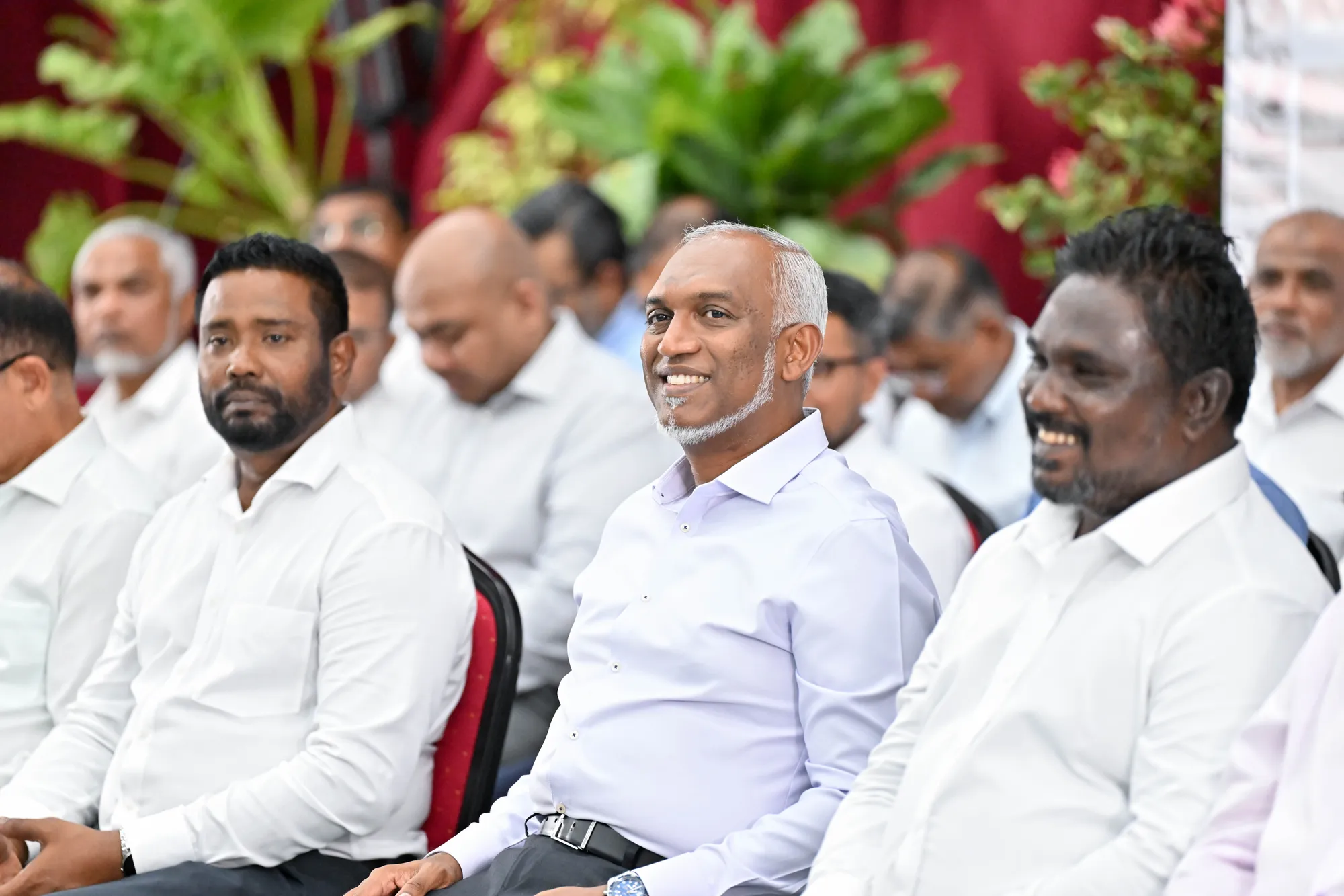 ރައީސްގެ އަވަށު ބައްދަލްވުން -- ފައިލް ފޮޓޯ