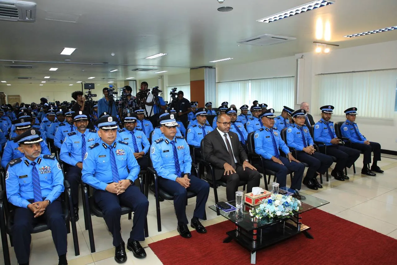 ދިވެހި ފުލުހުންގެ ޚިދުމަތުގެ ކުރިއަށް އޮތް ފަސްއަހަރުގެ ސްޓްރެޓެޖިކް ޕްލޭން އިފްތިތާހުކުރުމަށް ބޭއްވި ރަސްމިއްޔާތު: ފޮޓޯ/ ޕޮލިސް
