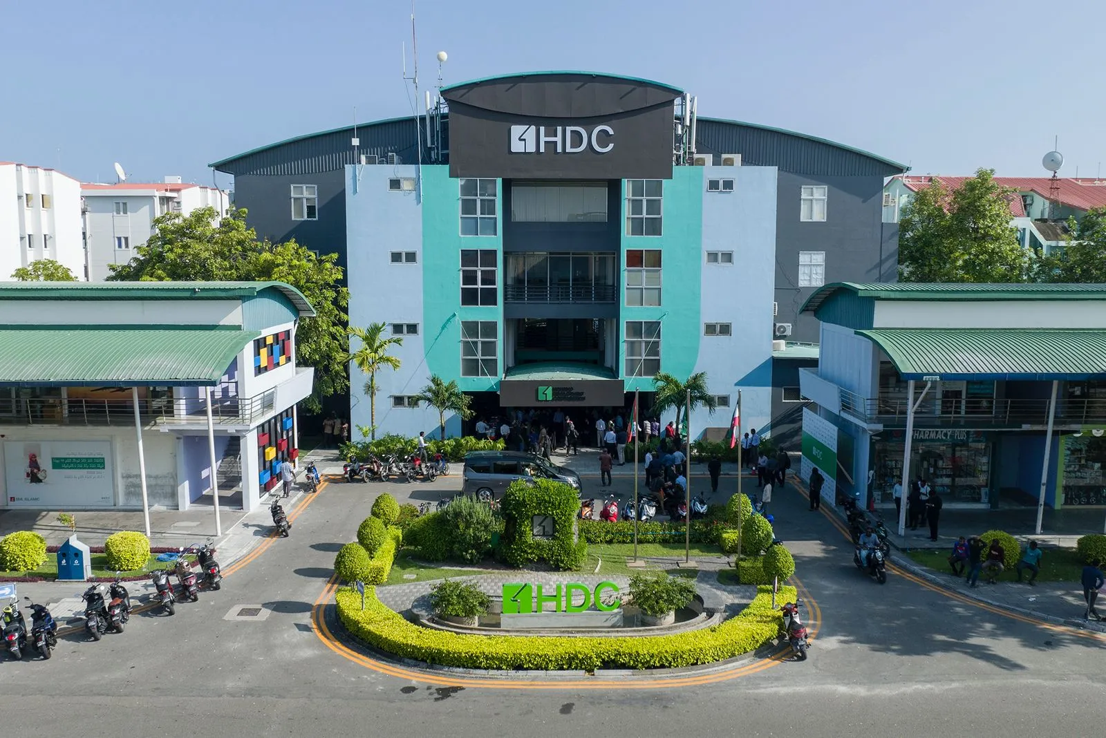 އެޗްޑީސީގެ އިމާރާތް-- ފޮޓޯ/ އެޗްޑީސީ